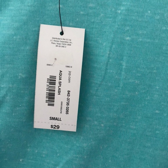 a.n.a beautiful new Top - Picture 2 of 5